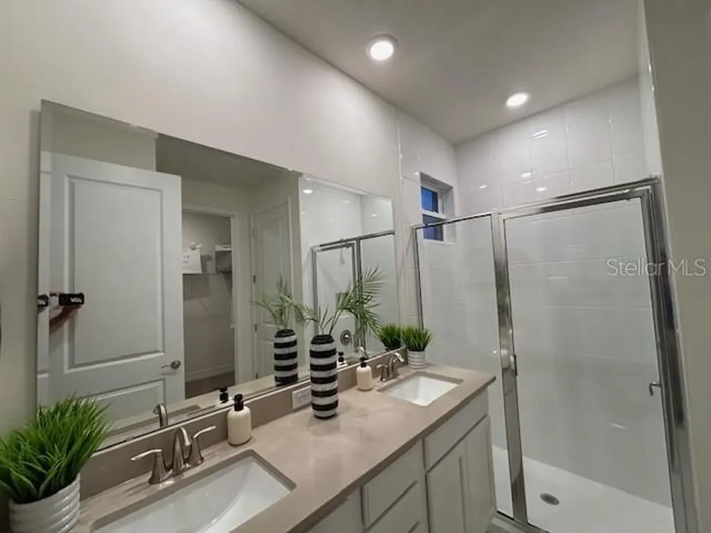 3975 Kennebunk Loop Mount Dora FL 32757
