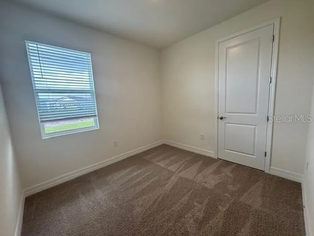 3975 Kennebunk Loop Mount Dora FL 32757