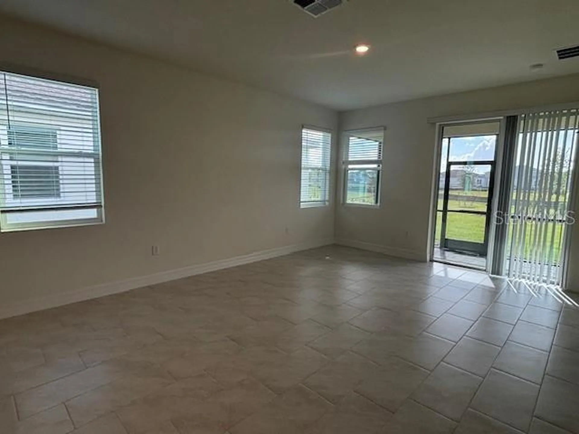 3975 Kennebunk Loop Mount Dora FL 32757