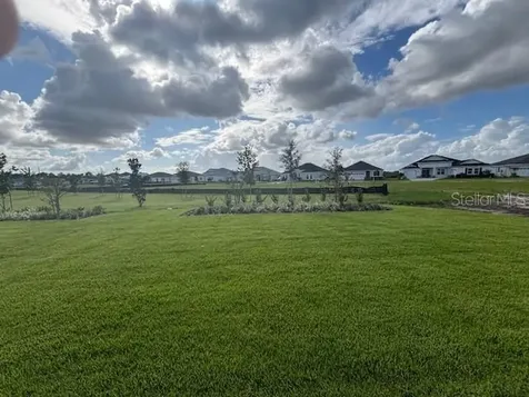 3975 Kennebunk Loop Mount Dora FL 32757