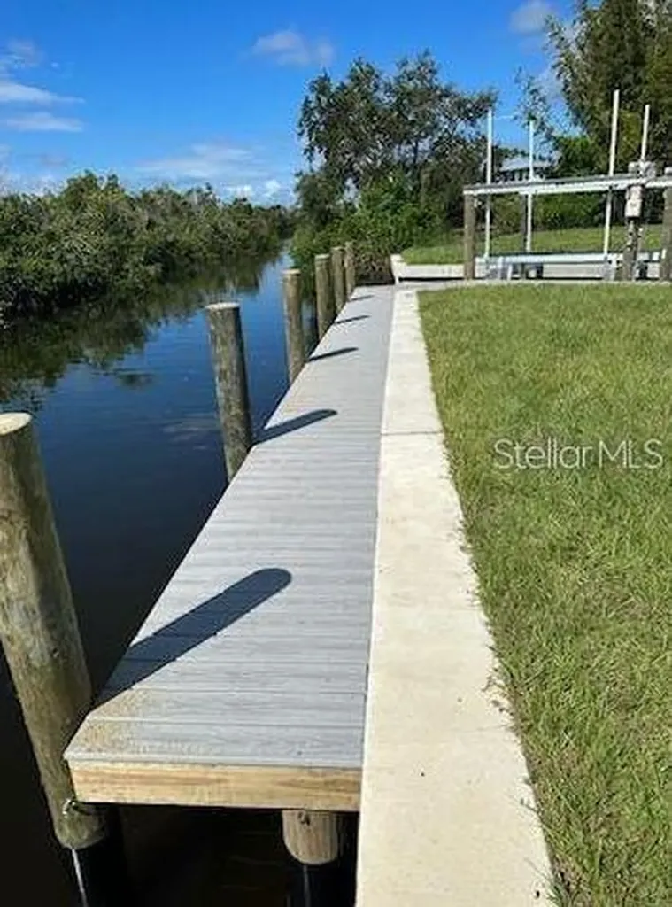 1947 Wisconsin Avenue Englewood FL 34224