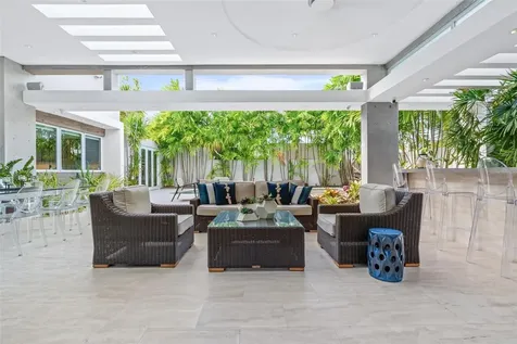 40 Calle Caoba Guaynabo PR 00966
