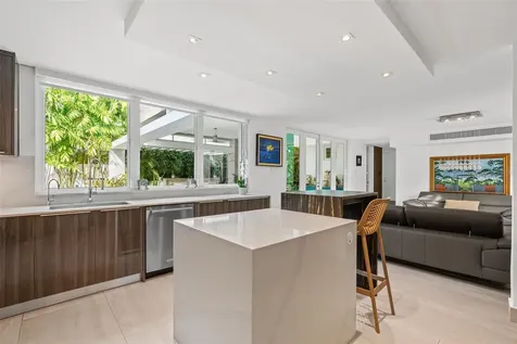 40 Calle Caoba Guaynabo PR 00966