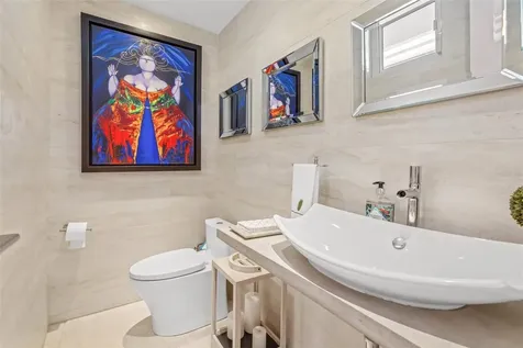 40 Calle Caoba Guaynabo PR 00966