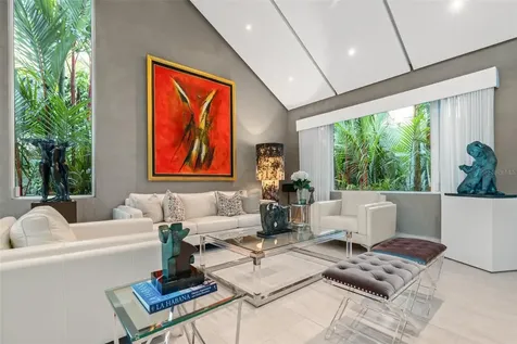 40 Calle Caoba Guaynabo PR 00966