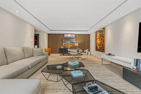 40 Calle Caoba Guaynabo PR 00966
