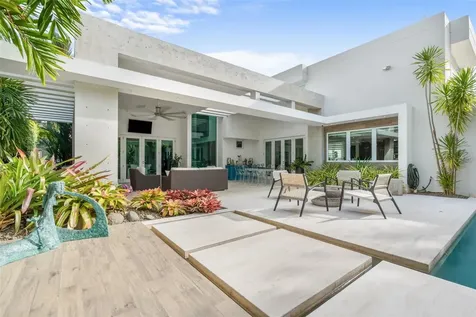40 Calle Caoba Guaynabo PR 00966