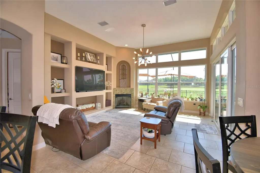 2340 Pinehurst Court Davenport FL 33837