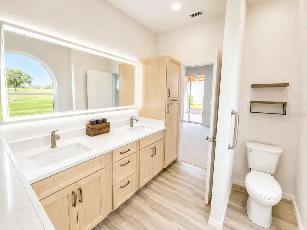 834 Springwood Circle Bradenton FL 34212