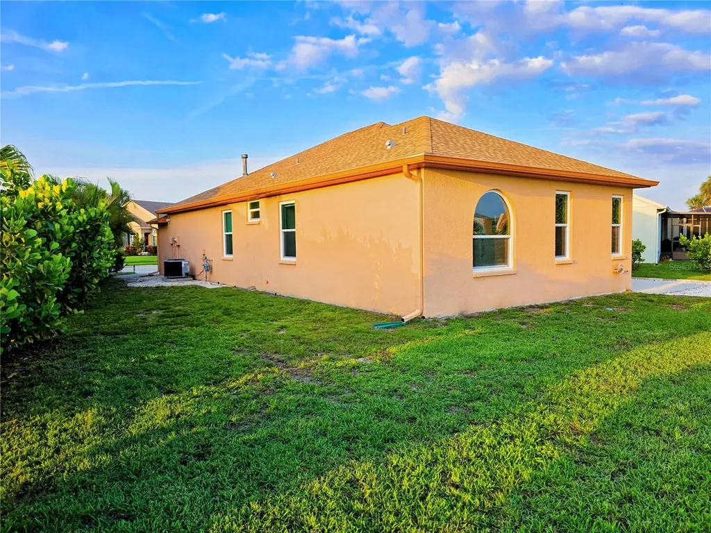 834 Springwood Circle Bradenton FL 34212