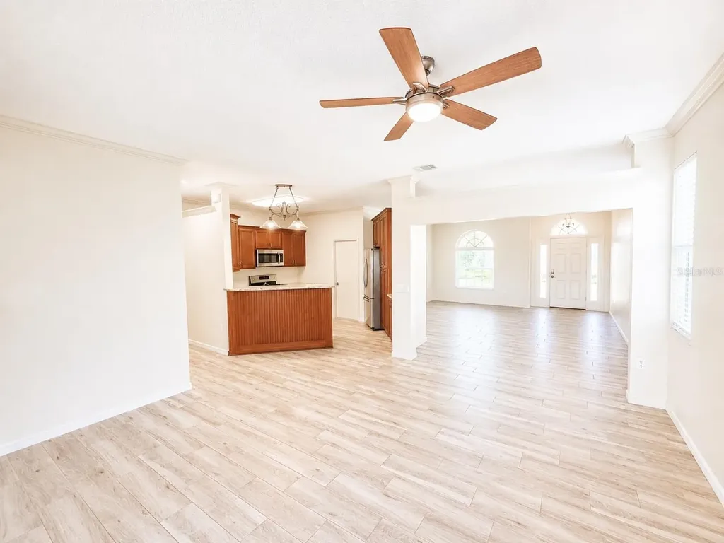 834 Springwood Circle Bradenton FL 34212