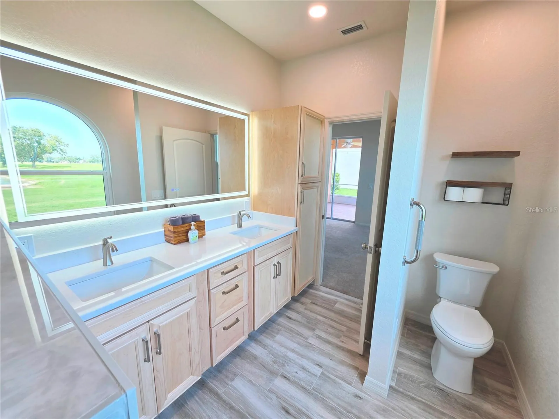 834 Springwood Circle Bradenton FL 34212