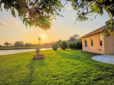 834 Springwood Circle Bradenton FL 34212