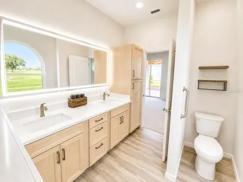 834 Springwood Circle Bradenton FL 34212