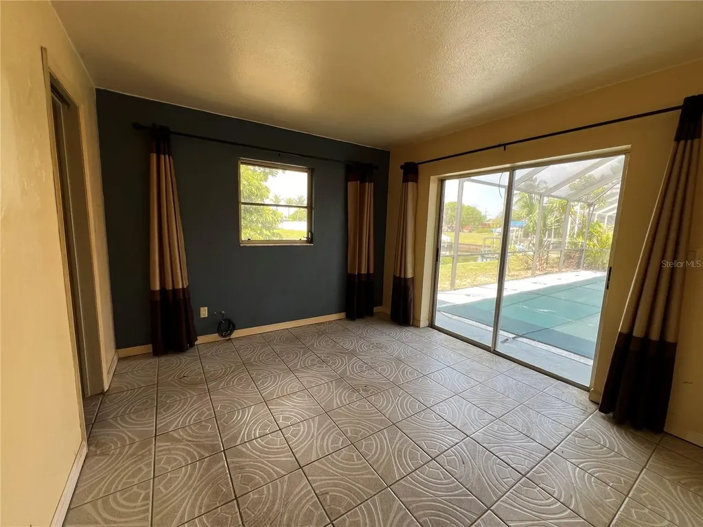 1503 SE 23rd Terrace Cape Coral FL 33990