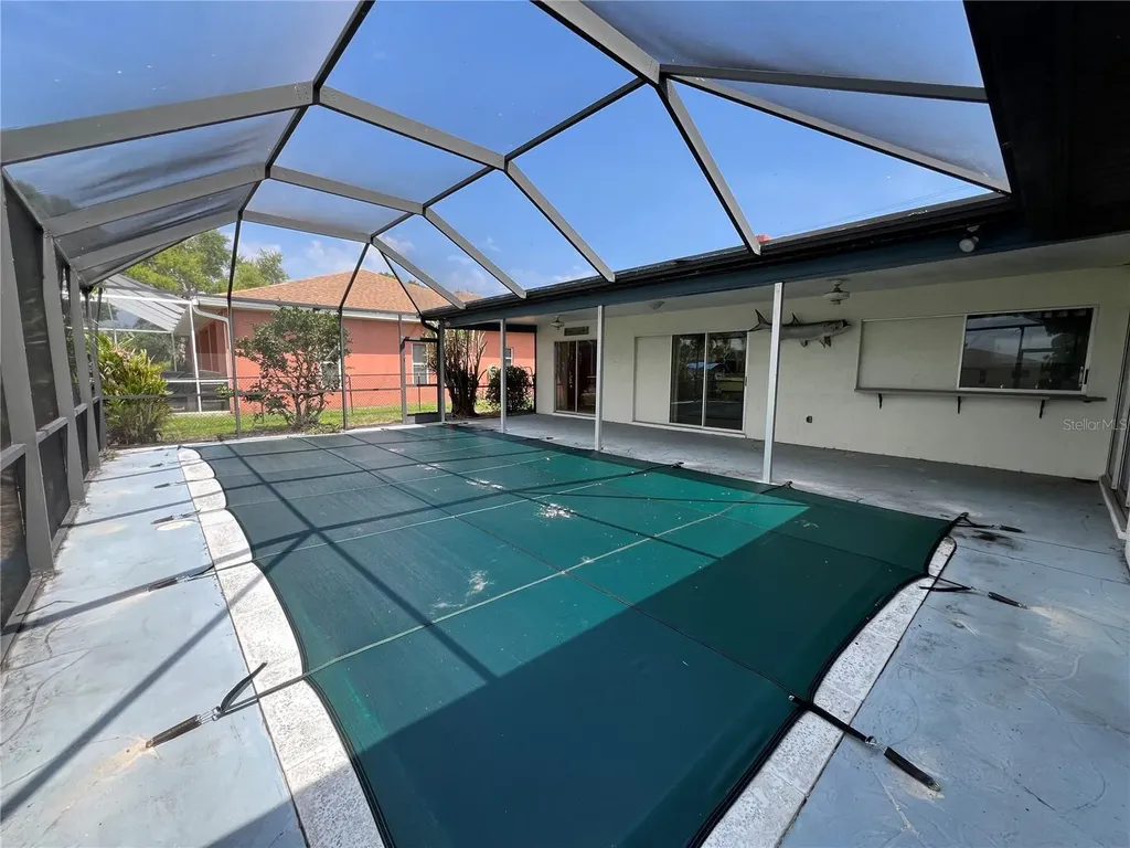 1503 SE 23rd Terrace Cape Coral FL 33990