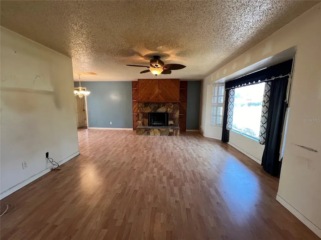 1503 SE 23rd Terrace Cape Coral FL 33990