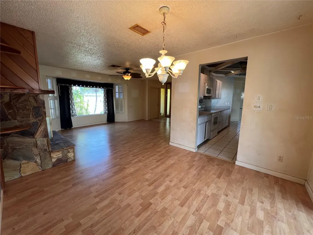 1503 SE 23rd Terrace Cape Coral FL 33990