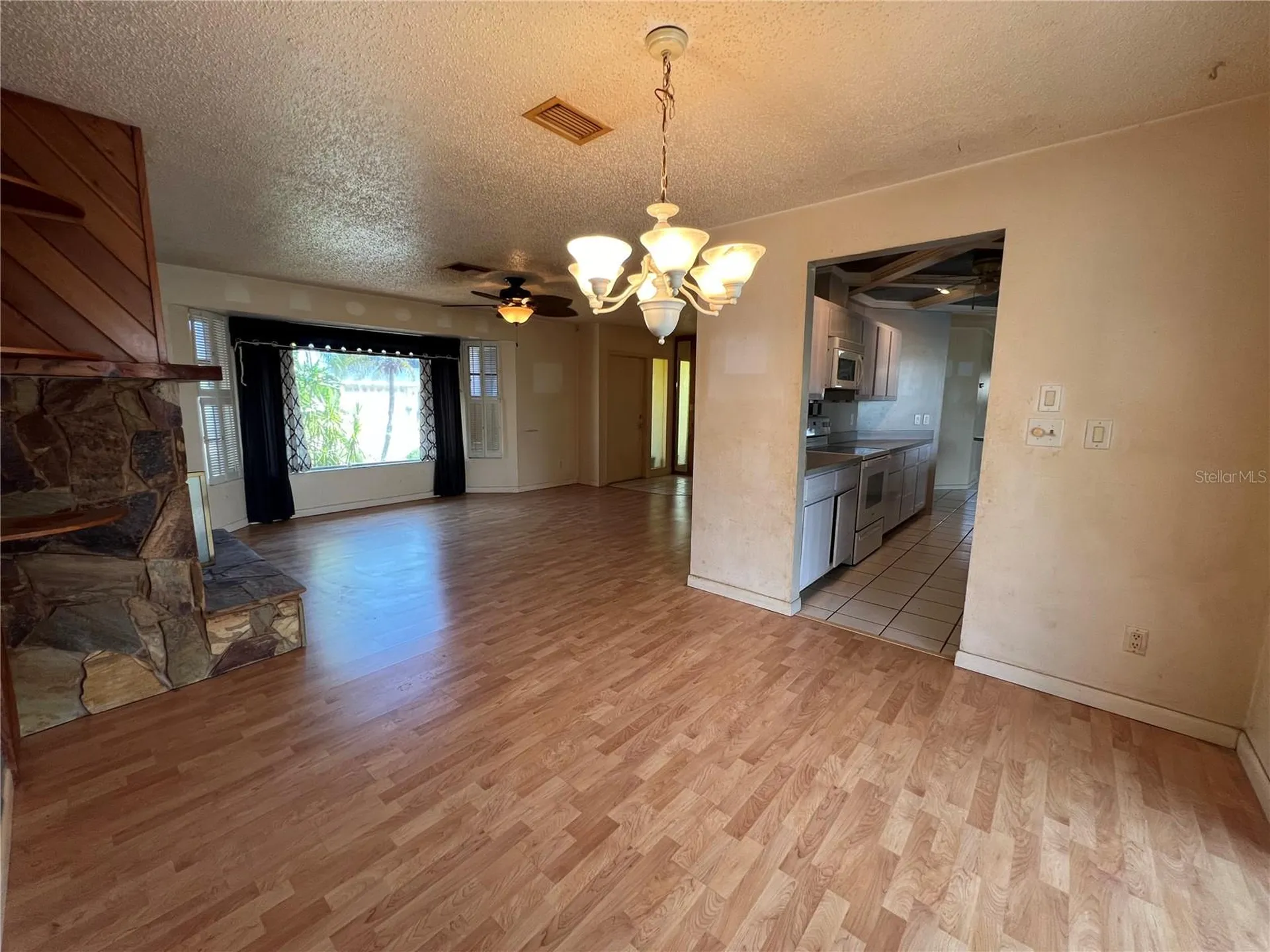 1503 SE 23rd Terrace Cape Coral FL 33990