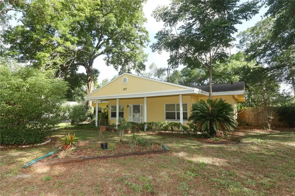 317 White Oak Drive Altamonte Springs FL 32701