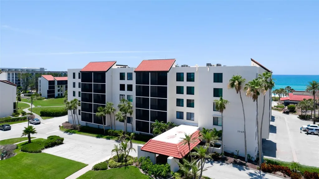 1945 Gulf Of Mexico Drive Longboat Key FL 34228