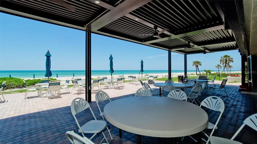 1945 Gulf Of Mexico Drive Longboat Key FL 34228