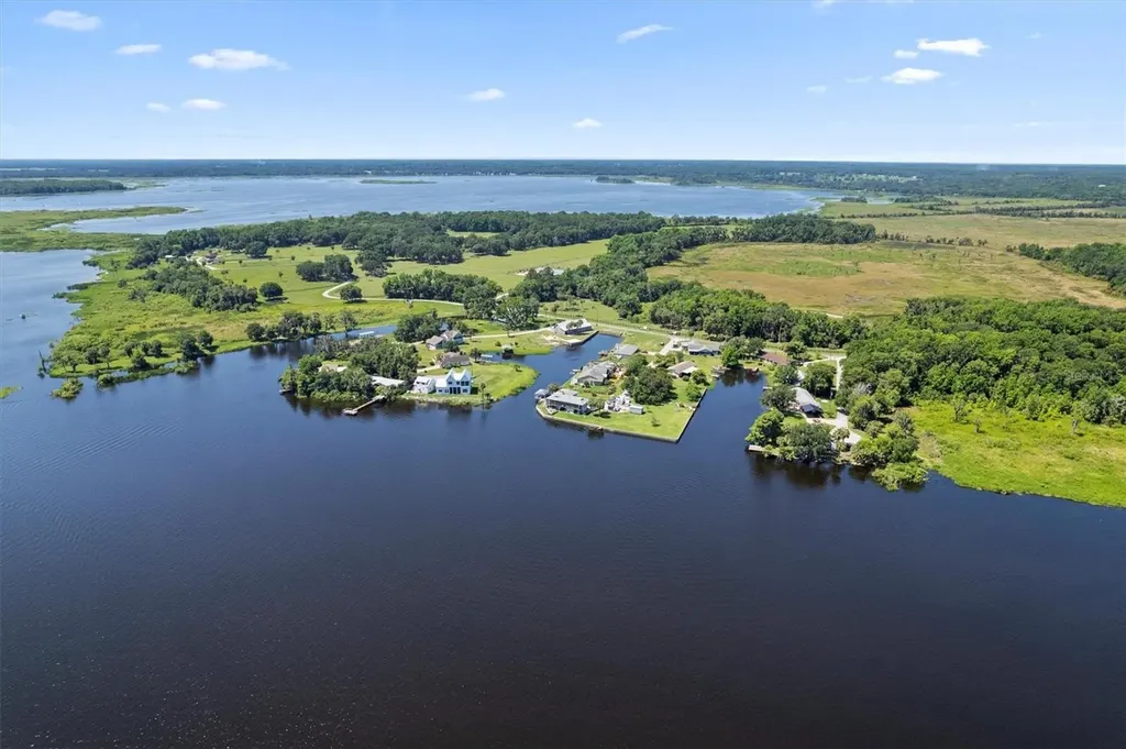 3943 NW 219th Street Road Micanopy FL 32667
