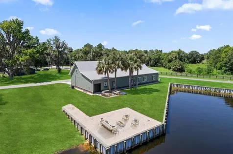 3943 NW 219th Street Road Micanopy FL 32667