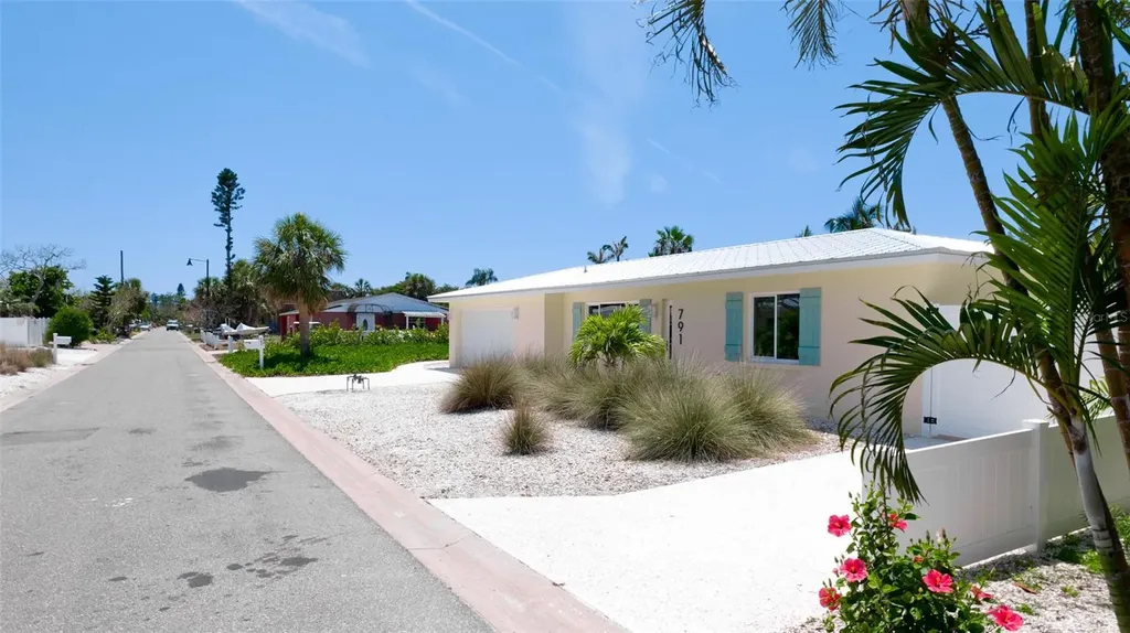 791 Saint Judes Drive N Longboat Key FL 34228