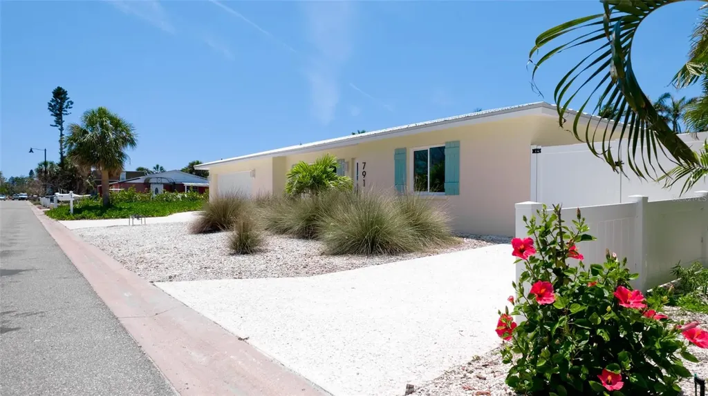 791 Saint Judes Drive N Longboat Key FL 34228