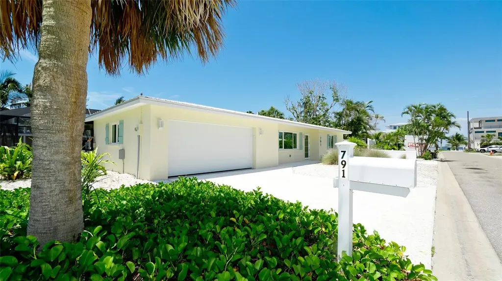 791 Saint Judes Drive N Longboat Key FL 34228