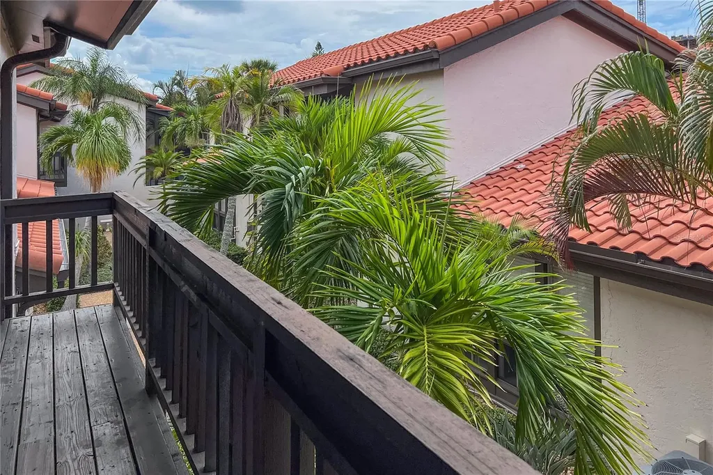 800 S Boulevard Of The Presidents Sarasota FL 34236