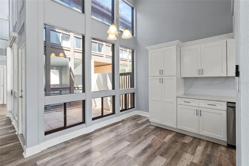 800 S Boulevard Of The Presidents Sarasota FL 34236