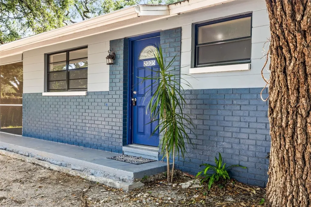 2305 N 48th Street Tampa FL 33605