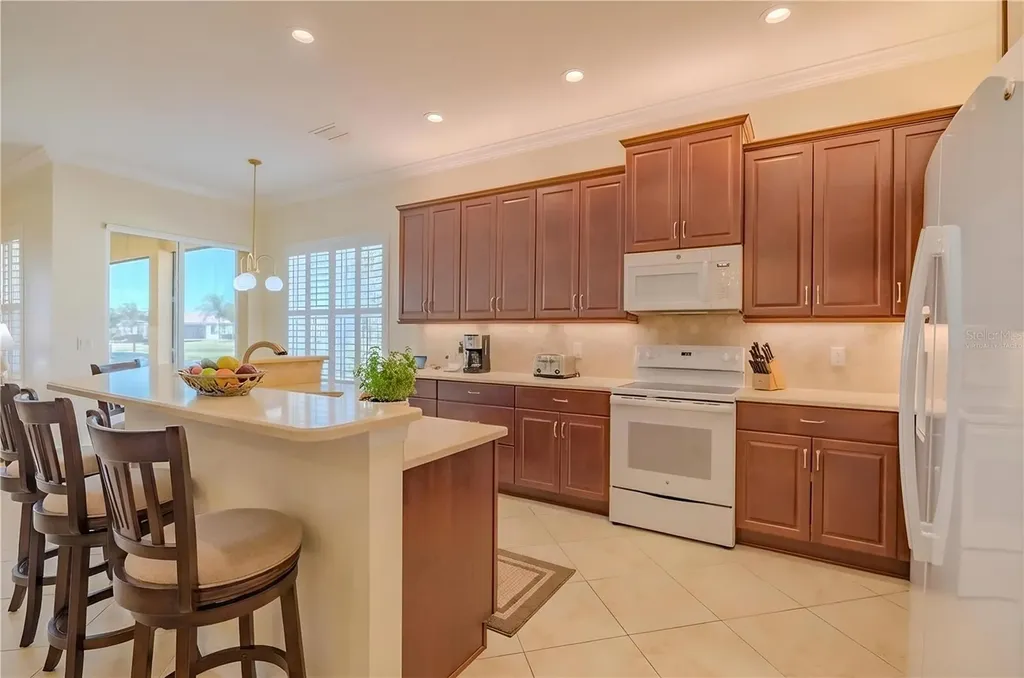 4821 Grand Banks Drive Wimauma FL 33598