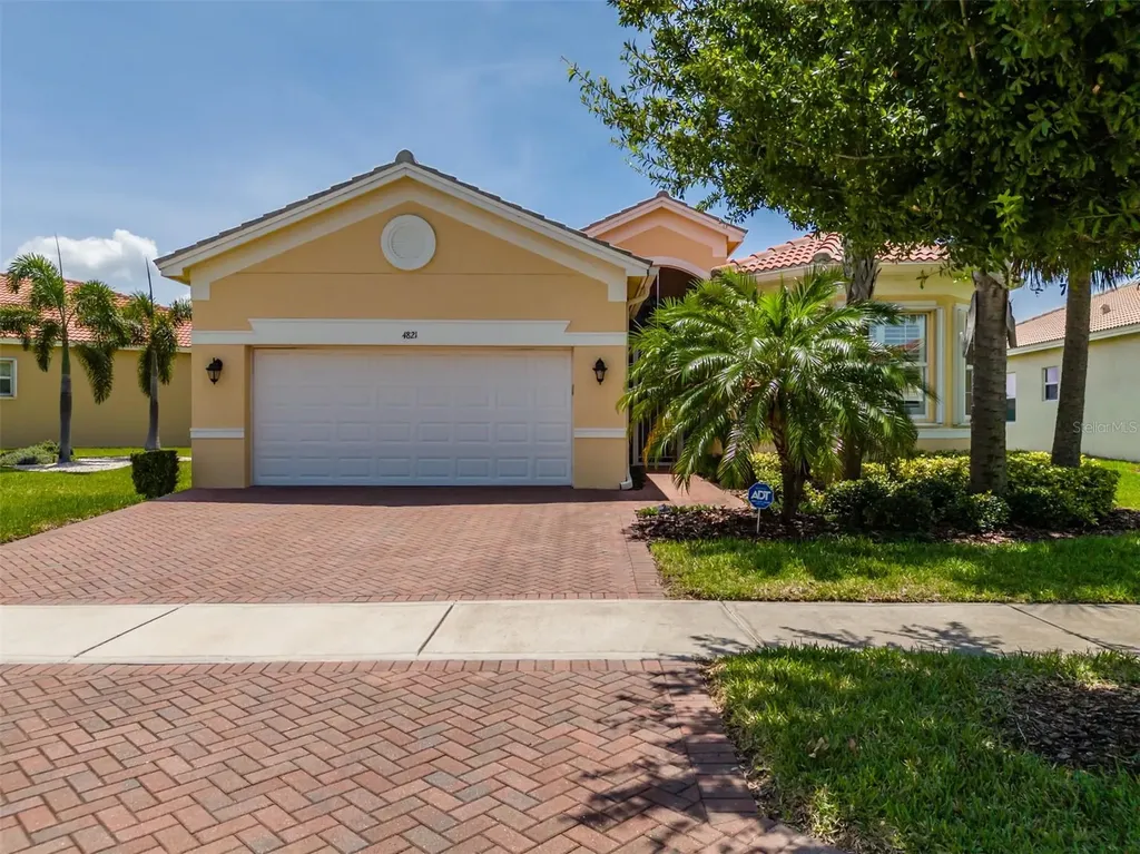 4821 Grand Banks Drive Wimauma FL 33598