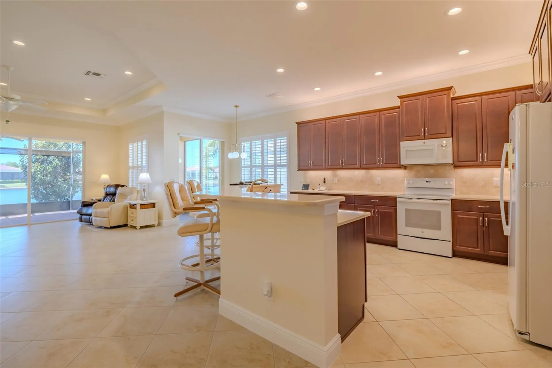 4821 Grand Banks Drive Wimauma FL 33598
