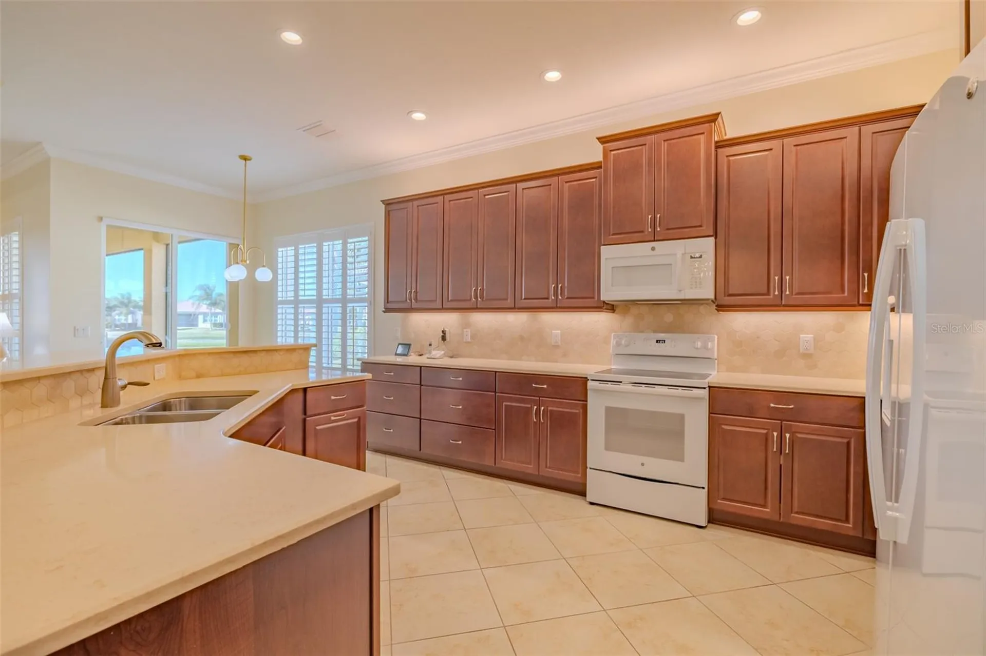 4821 Grand Banks Drive Wimauma FL 33598
