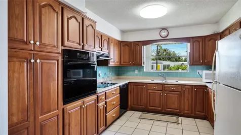 2110 Craft Lane Sarasota FL 34239