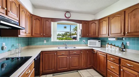 2110 Craft Lane Sarasota FL 34239