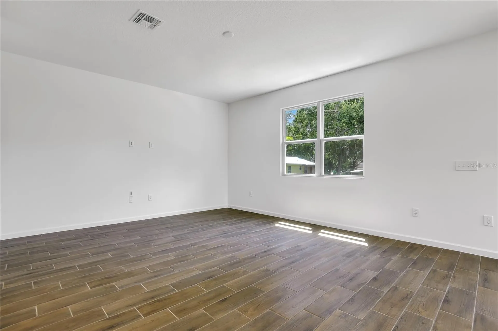 708 Lake Dell Avenue Dundee FL 33838