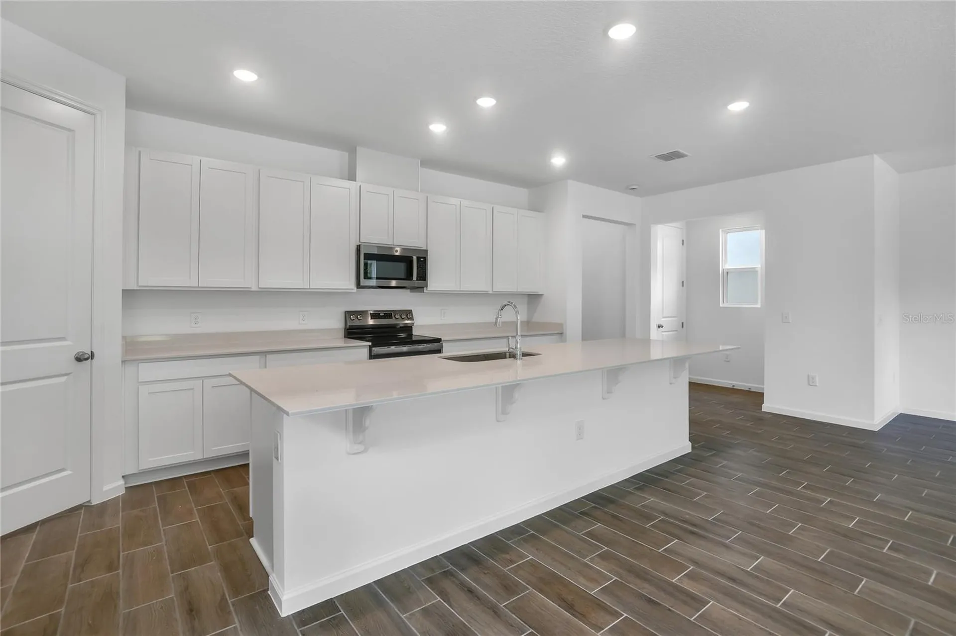 708 Lake Dell Avenue Dundee FL 33838