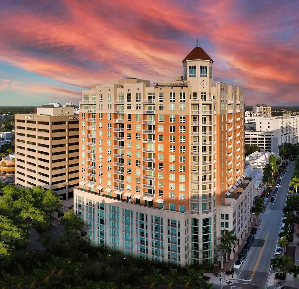 1350 Main Street Sarasota FL 34236