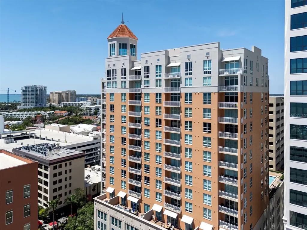 1350 Main Street Sarasota FL 34236