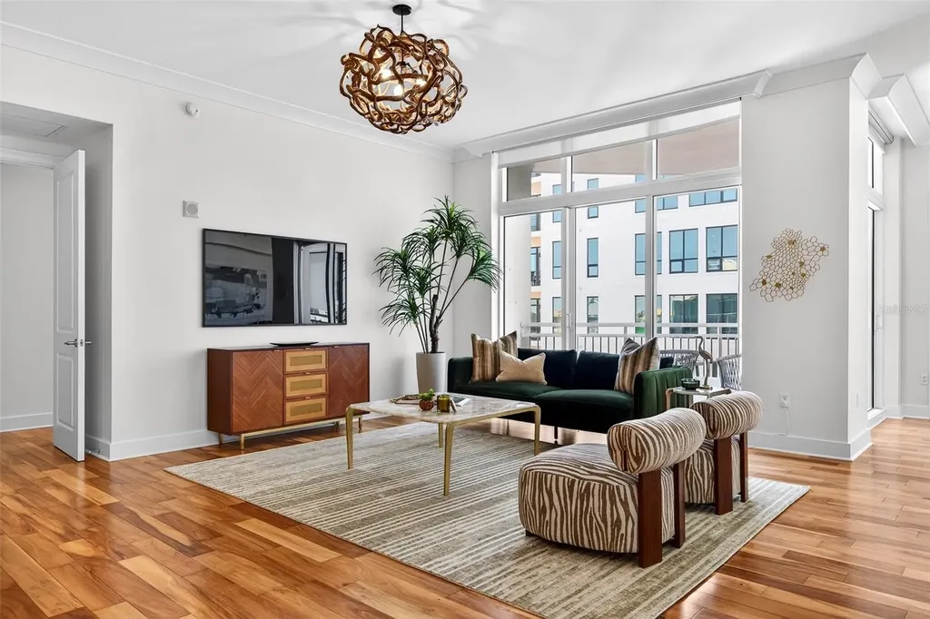 1350 Main Street Sarasota FL 34236