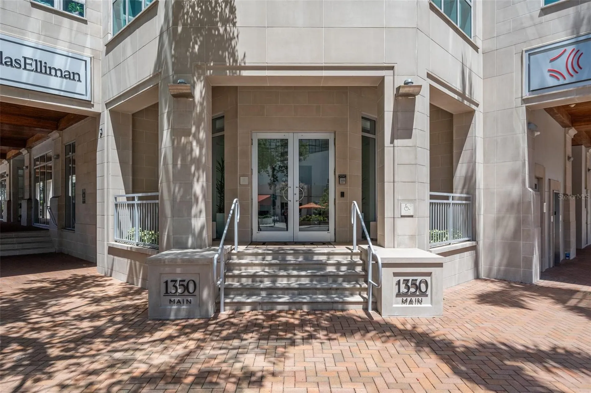 1350 Main Street Sarasota FL 34236