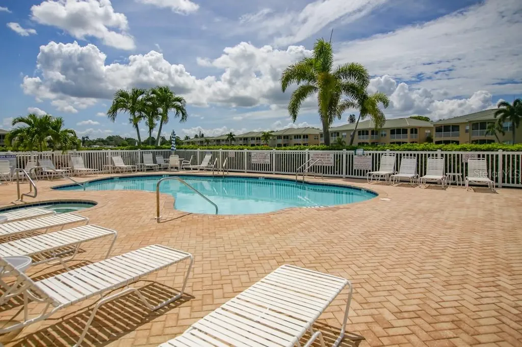 6448 7th Avenue Circle W Bradenton FL 34209