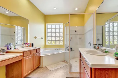 2729 Harvest Drive Sarasota FL 34240