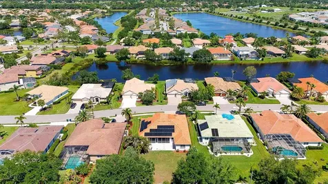 2729 Harvest Drive Sarasota FL 34240