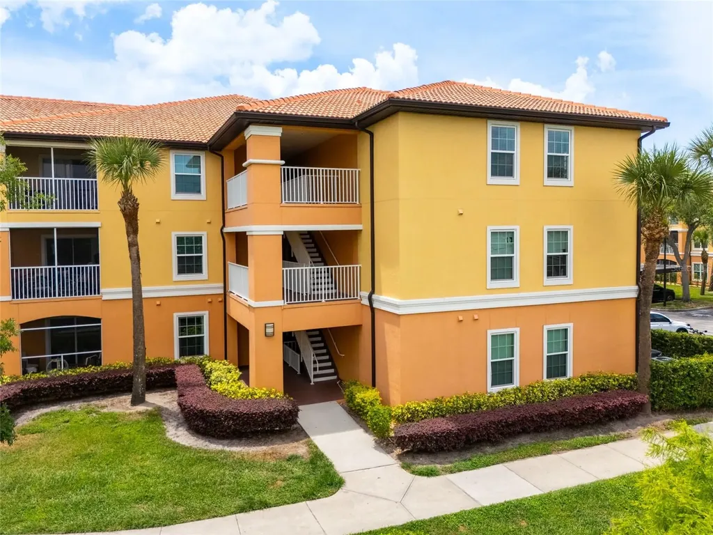 5447 Vineland Road Orlando FL 32811